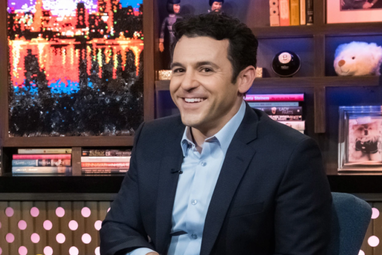 fred savage net worth